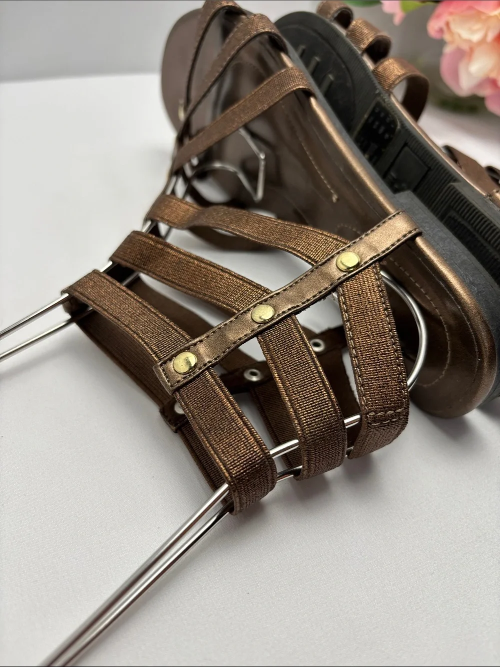 Dexflex Comfort Womens 6.5 Bronze Strappy Gold Studded Gladiator Sandals#478‎